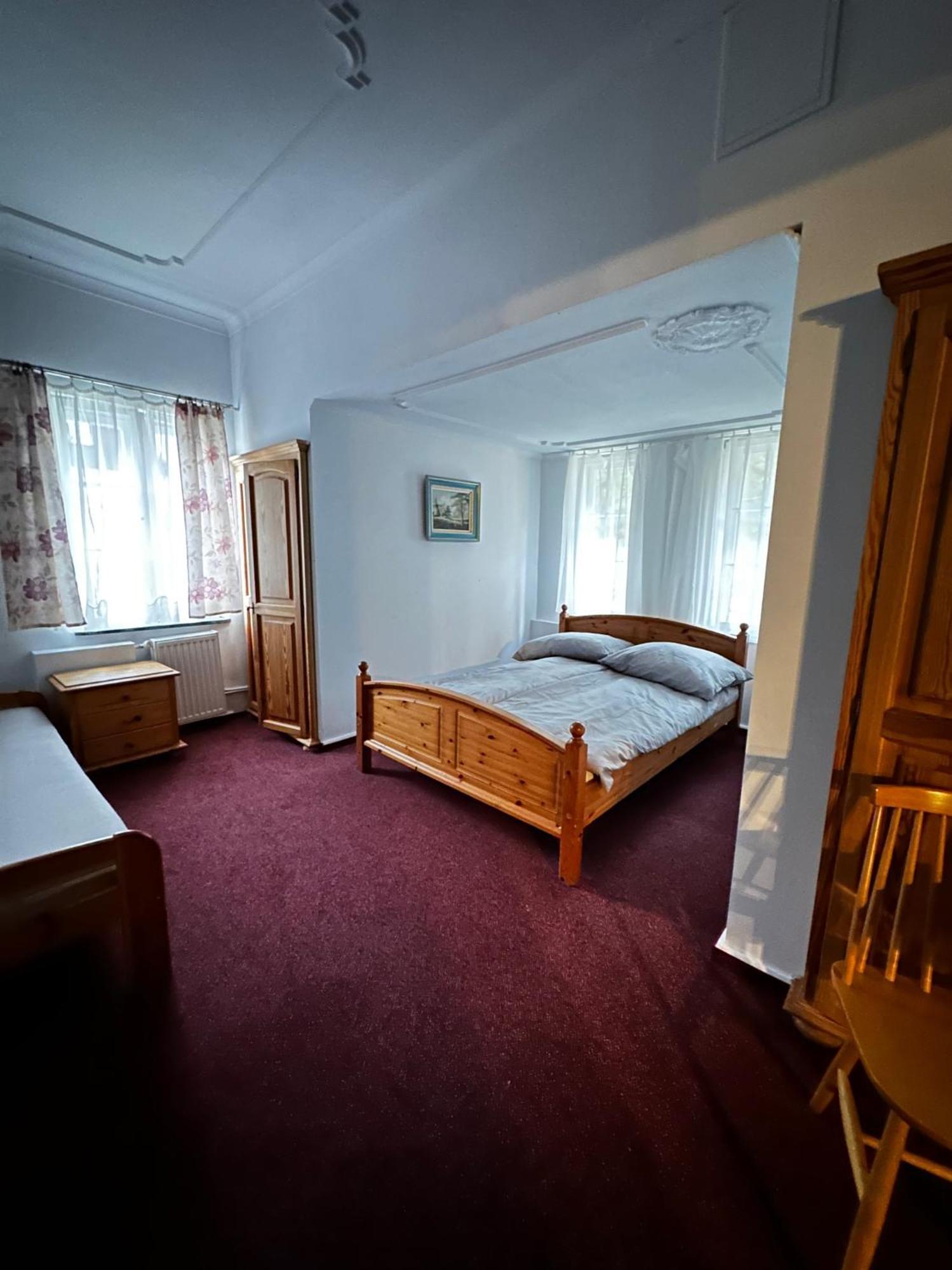 Hotel Krasnoludki Sosnówka 외부 사진